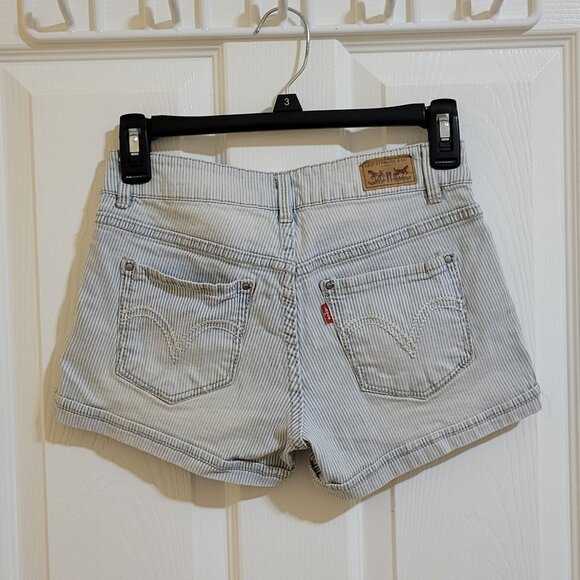 Levi's Striped Shorty Short Size 3, Like New - Picture 3 of 4